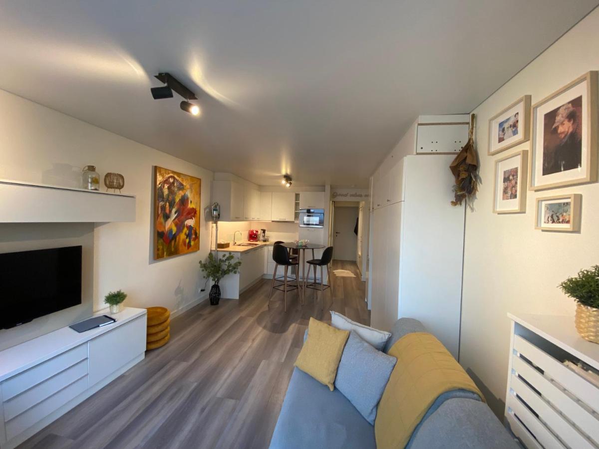 Moderne Studio Aan Zee Apartment Oostende Exterior foto